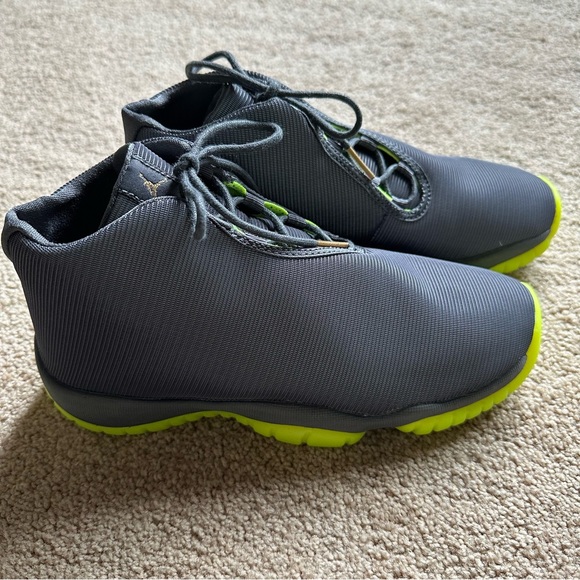 NIKE AIR JORDAN FUTURE DARK GREY - Picture 2 of 8